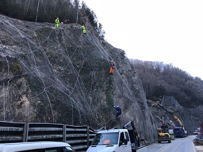 Anas - istallazione reti di protezione